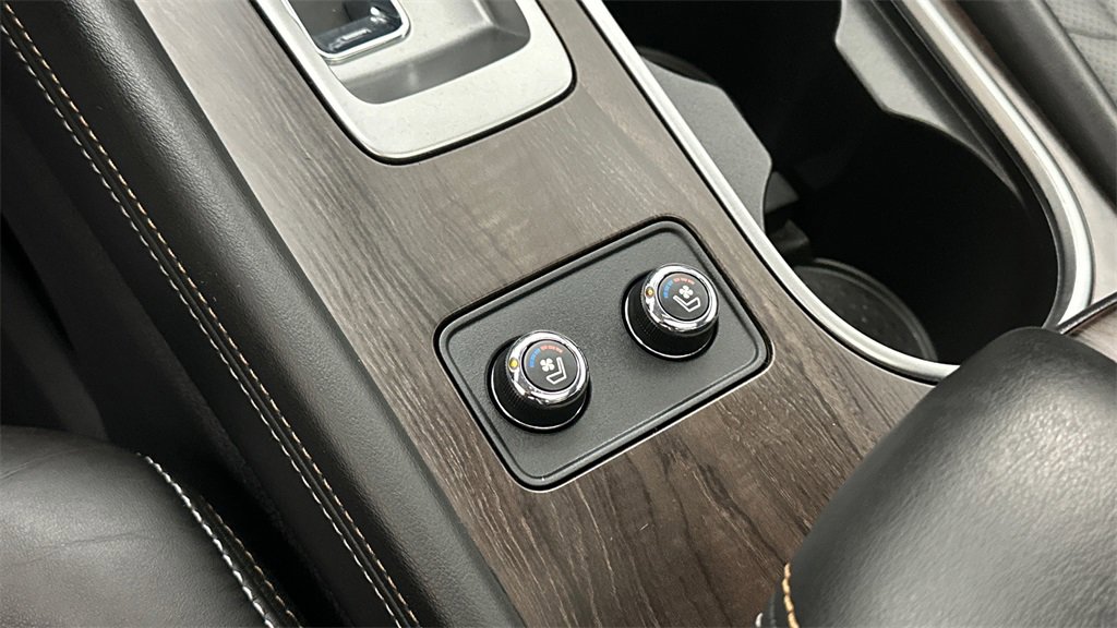 Certified 2021 Nissan Murano Platinum w/ Cargo Package image 24