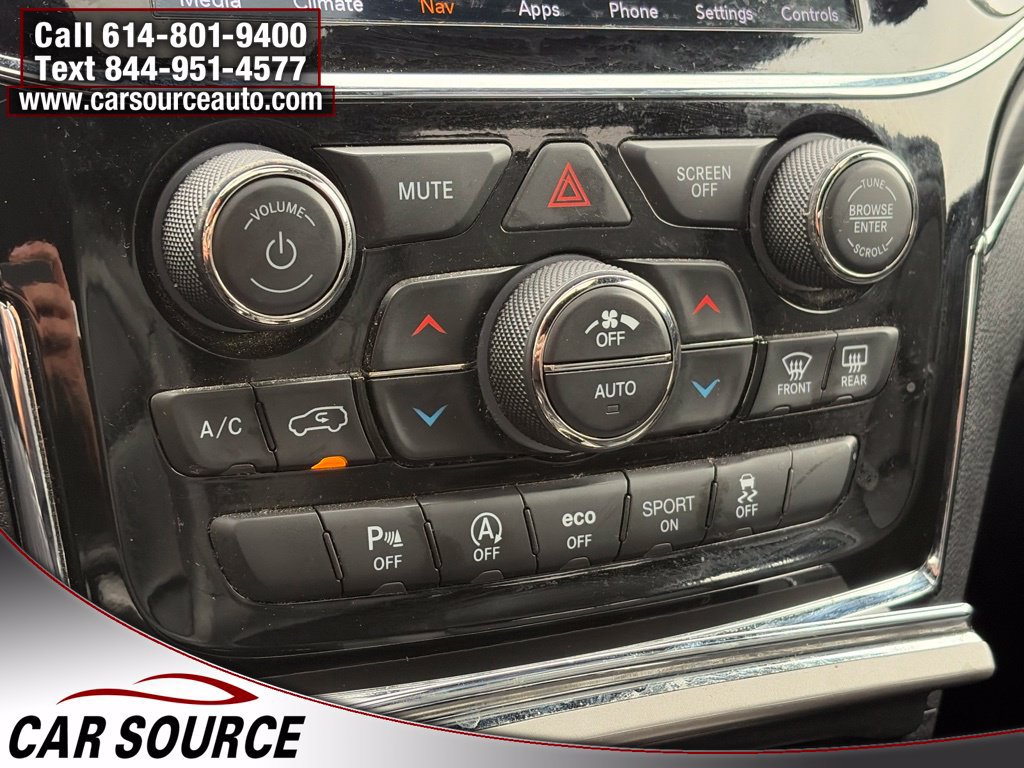 Used 2021 Jeep Grand Cherokee Limited AWD/4WD image 24