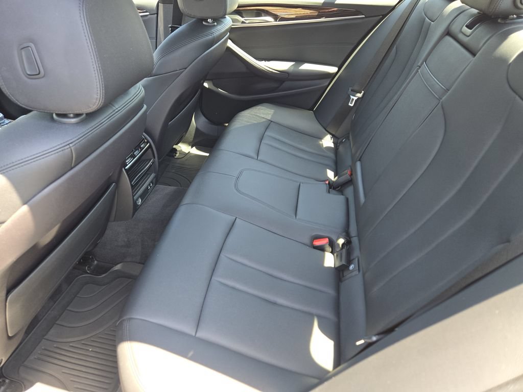 Used 2020 BMW 530i xDrive w/ Convenience Package AWD/4WD image 30
