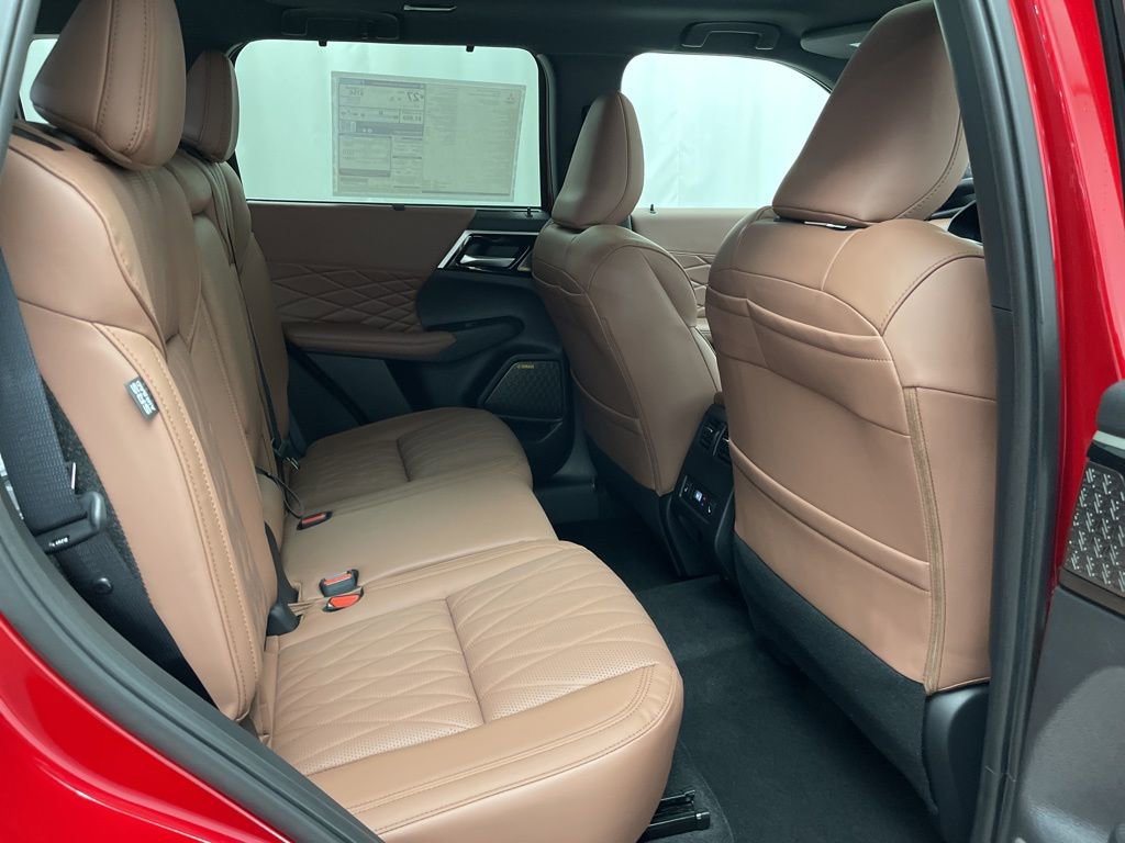 New 2026 Mitsubishi Outlander SEL image 34