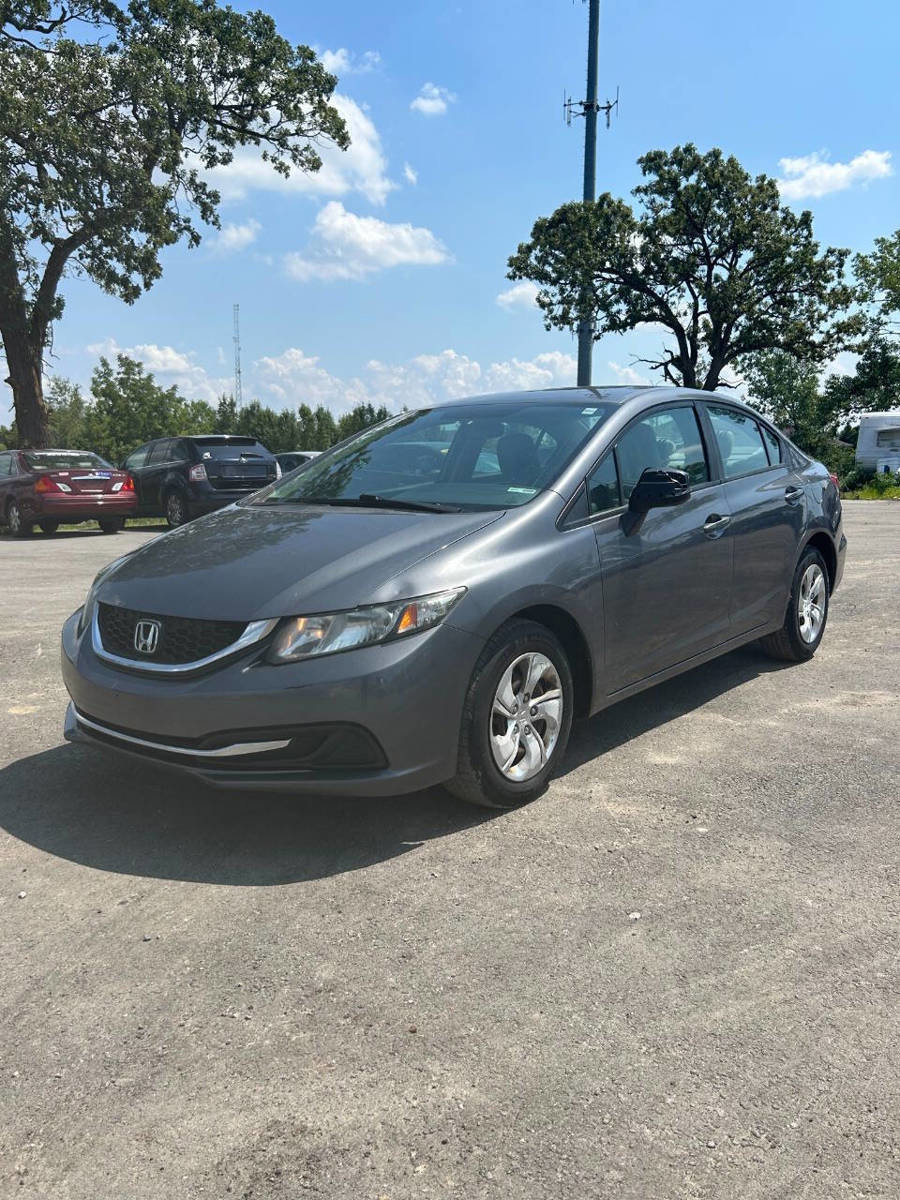 Used 2013 Honda Civic LX image 2