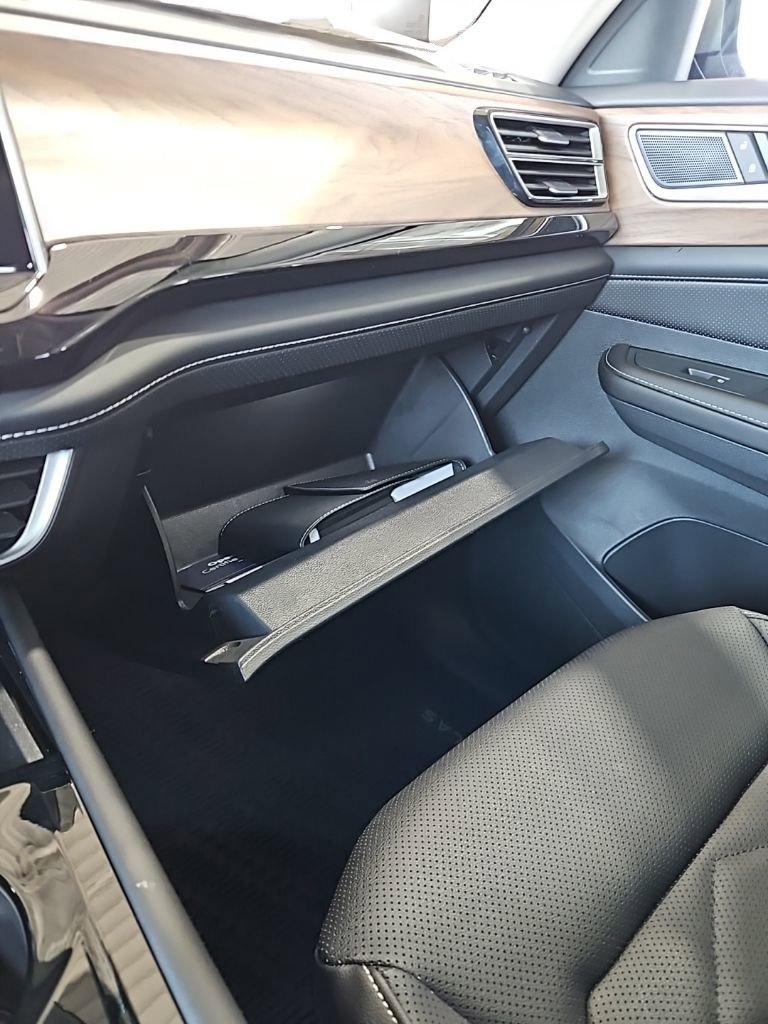 New 2026 Volkswagen Atlas SE image 33