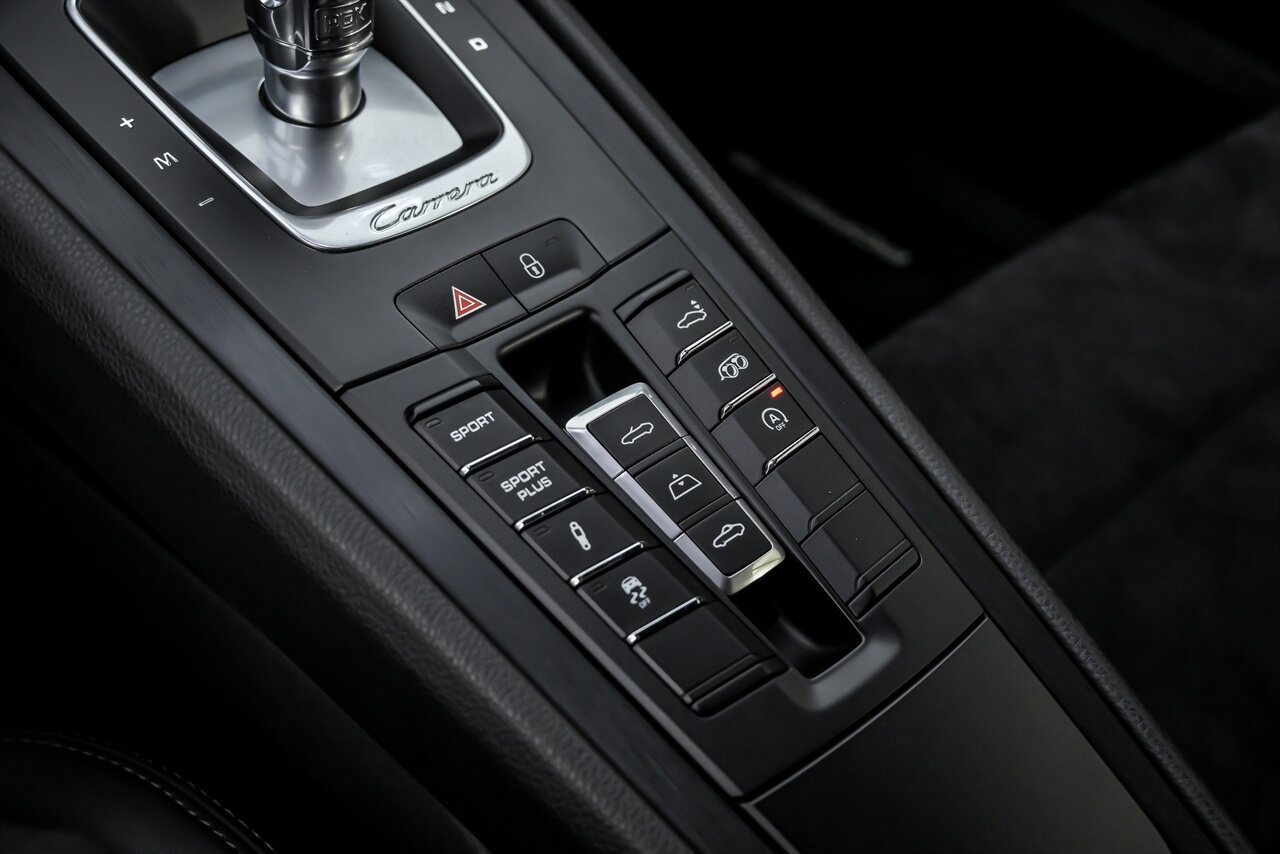 Used 2015 Porsche 911 Carrera GTS image 39