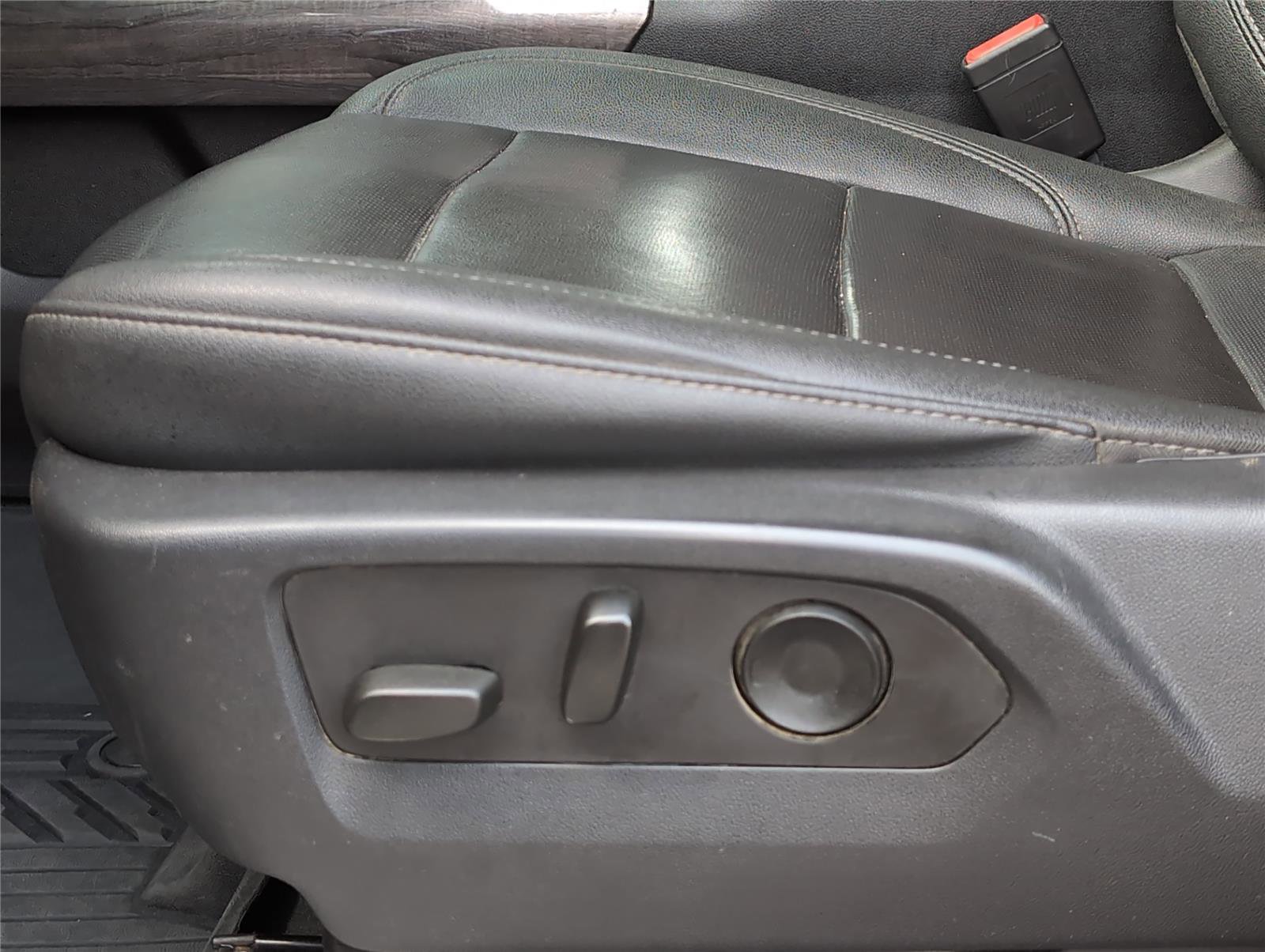 Used 2022 Chevrolet Silverado 1500 LTZ image 10