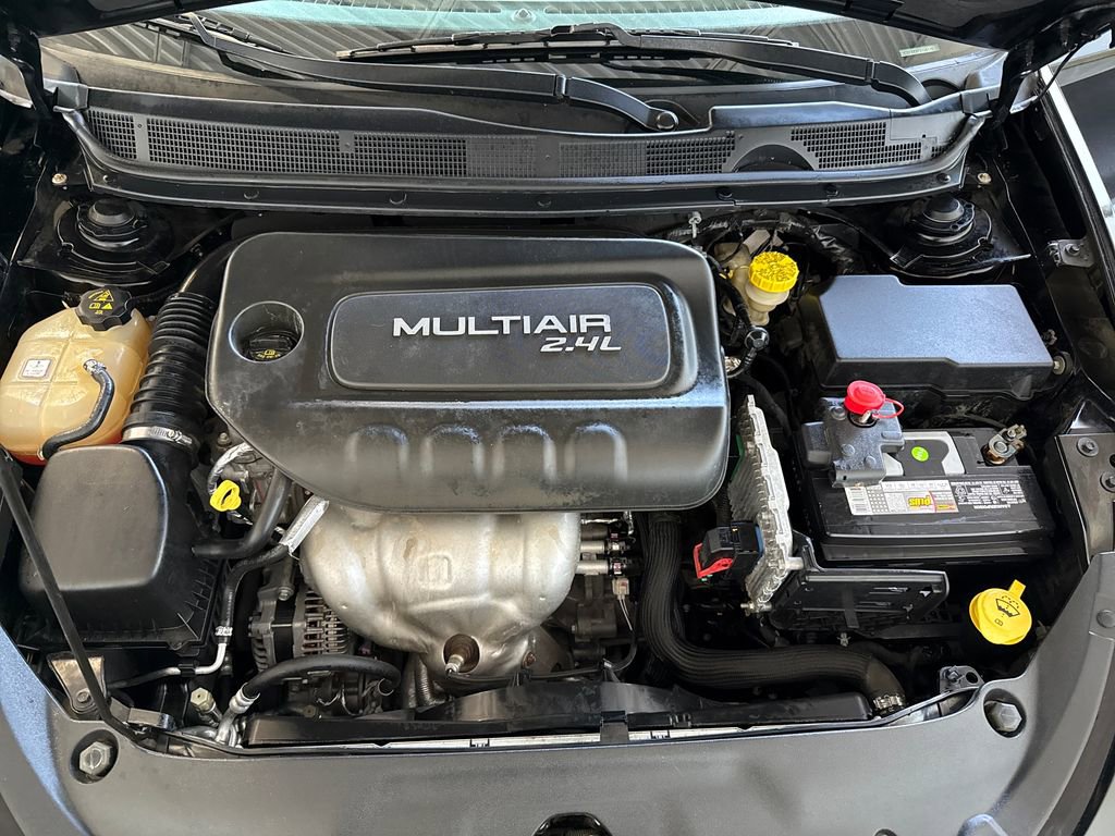 Used 2015 Dodge Dart SXT image 13