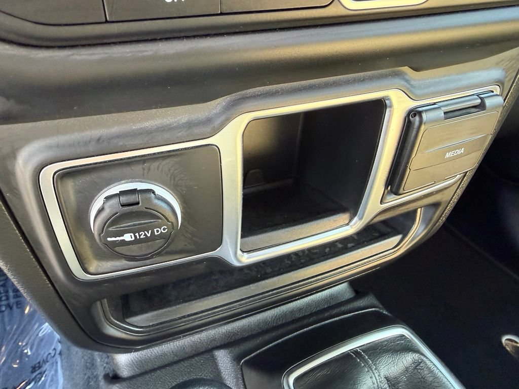 Used 2023 Jeep Wrangler Sport AWD/4WD image 23