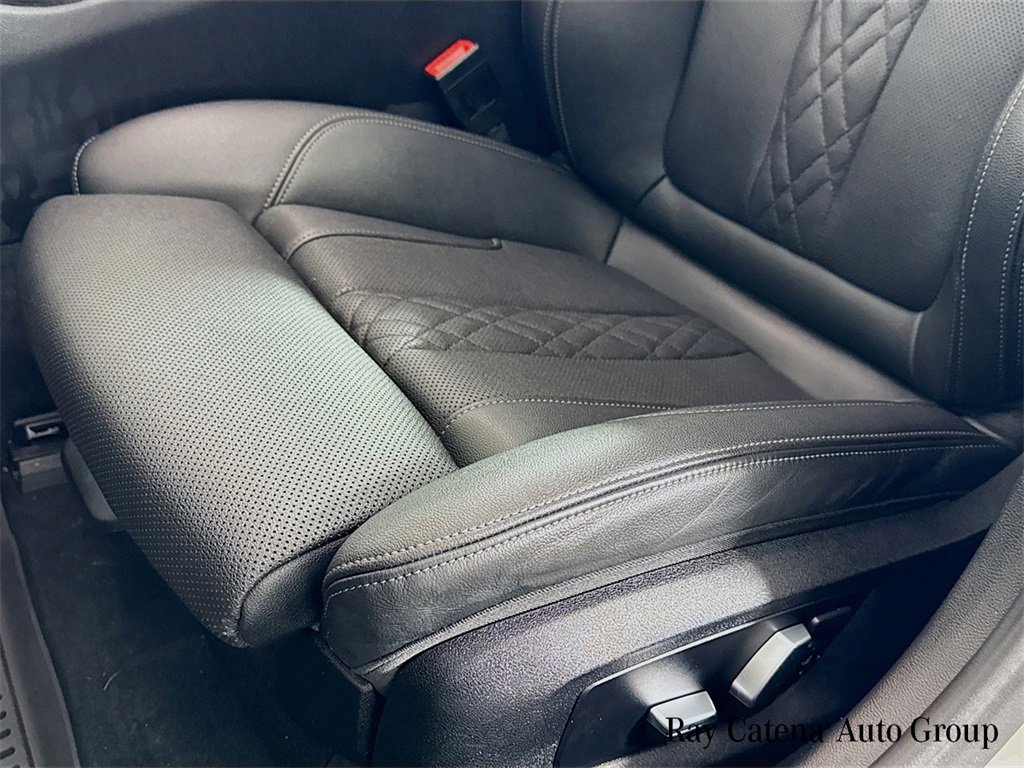 Certified 2022 BMW 530i xDrive w/ Premium Package image 20