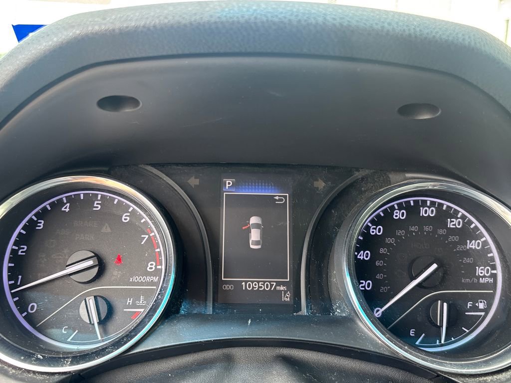 Used 2018 Toyota Camry SE FWD image 20