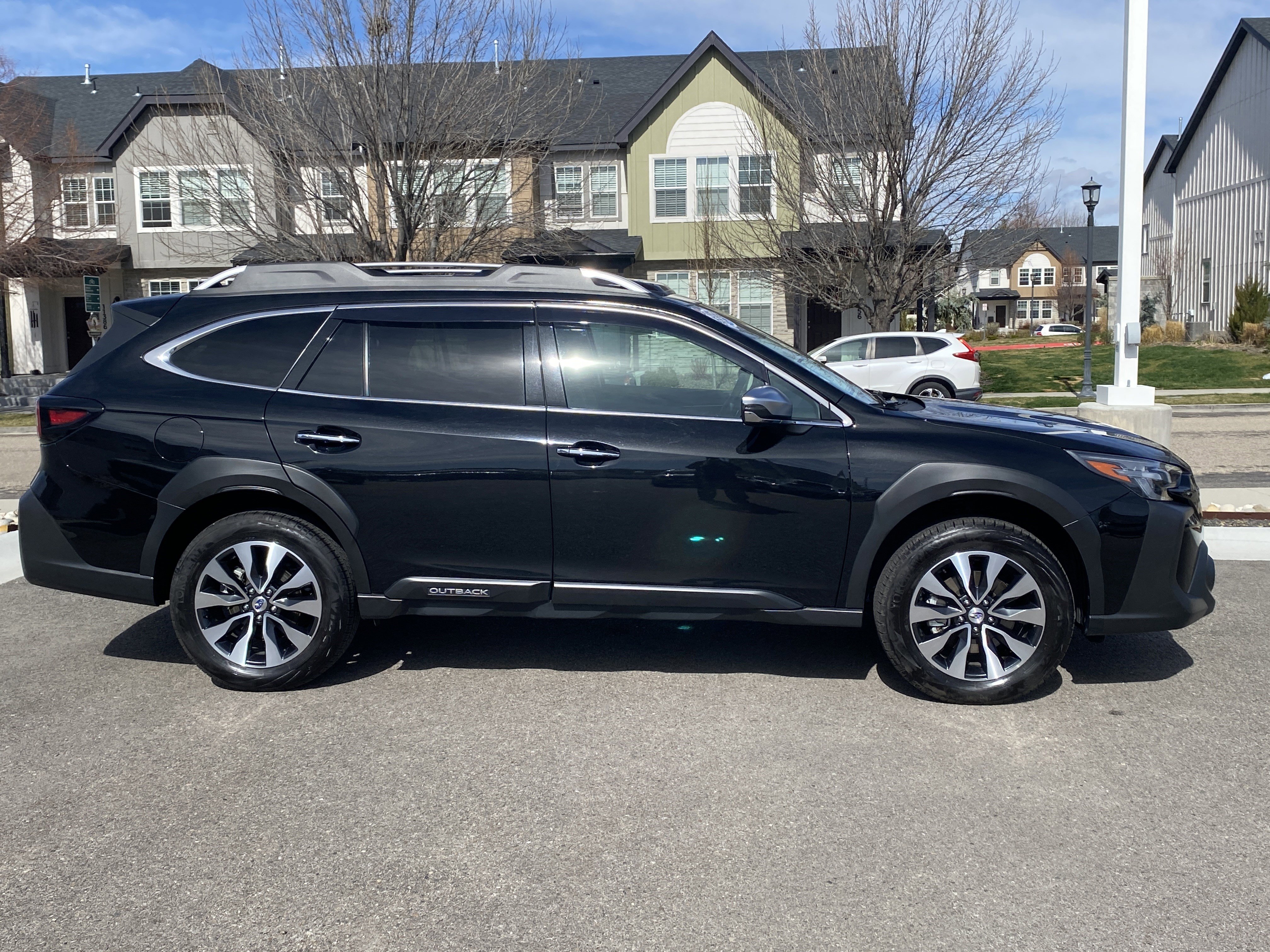 Used 2023 Subaru Outback Touring w/ Tech Package 2 image 7