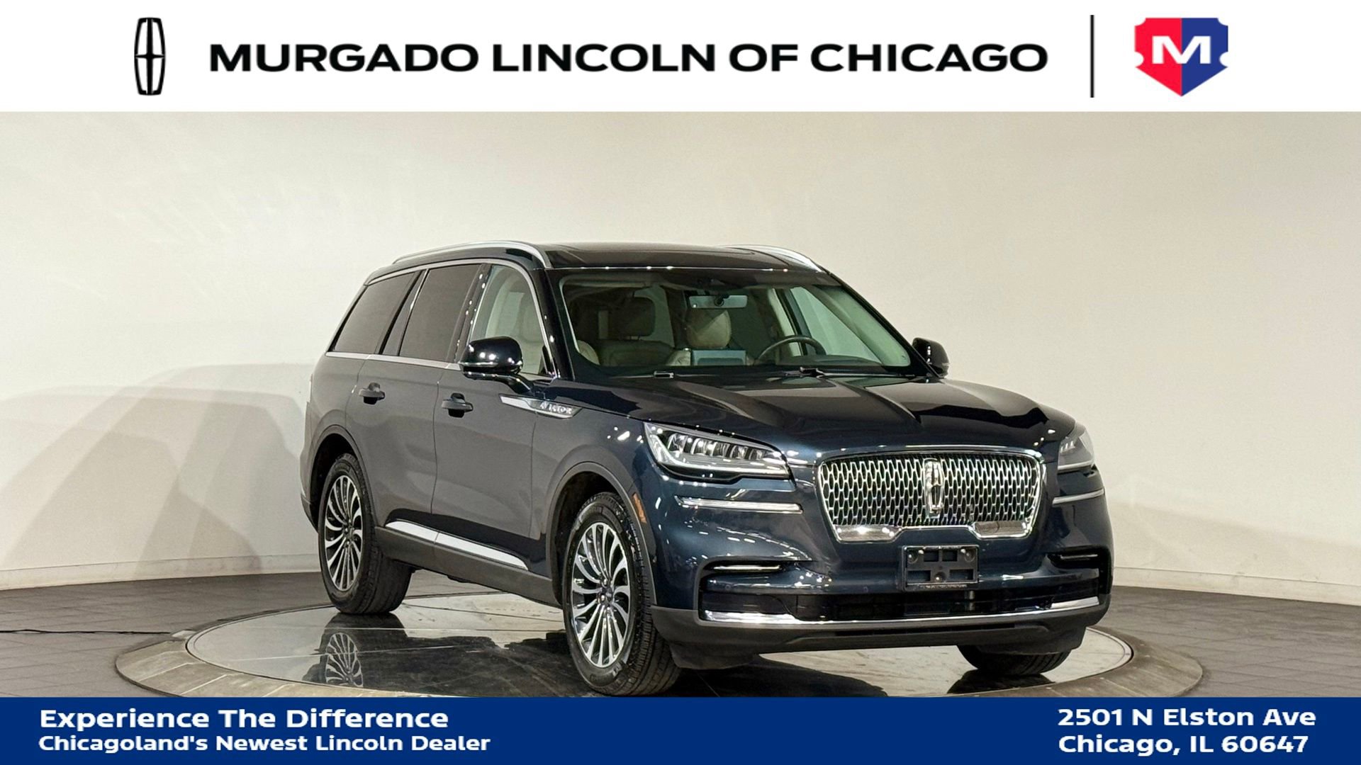Used 2023 Lincoln Aviator Reserve w/ Equipment Group 201A image 2