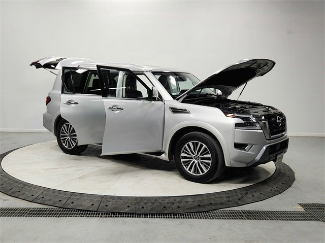 Used 2024 Nissan Armada SL image 9