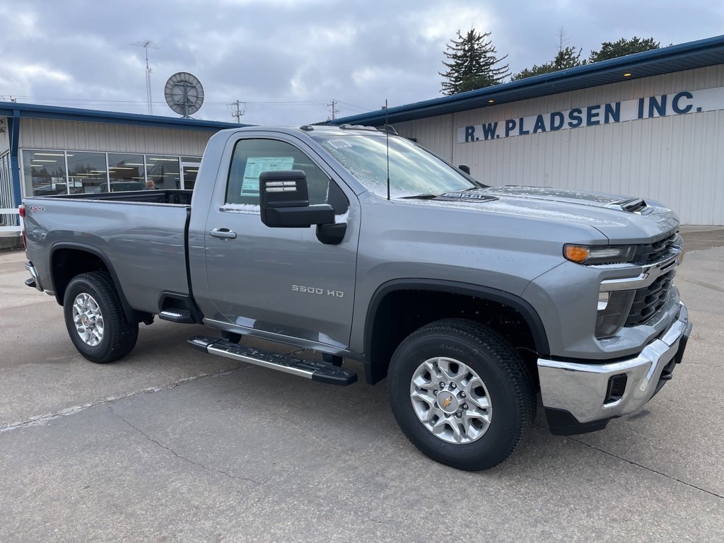 New 2026 Chevrolet Silverado 3500 LT image 16