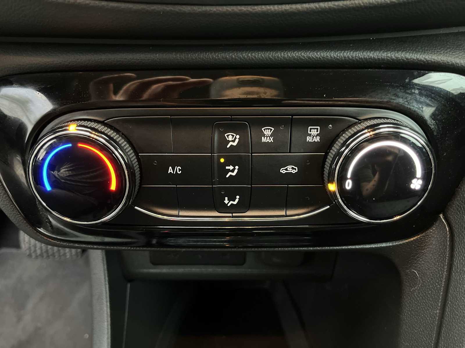 Certified 2022 Buick Encore GX Preferred image 17