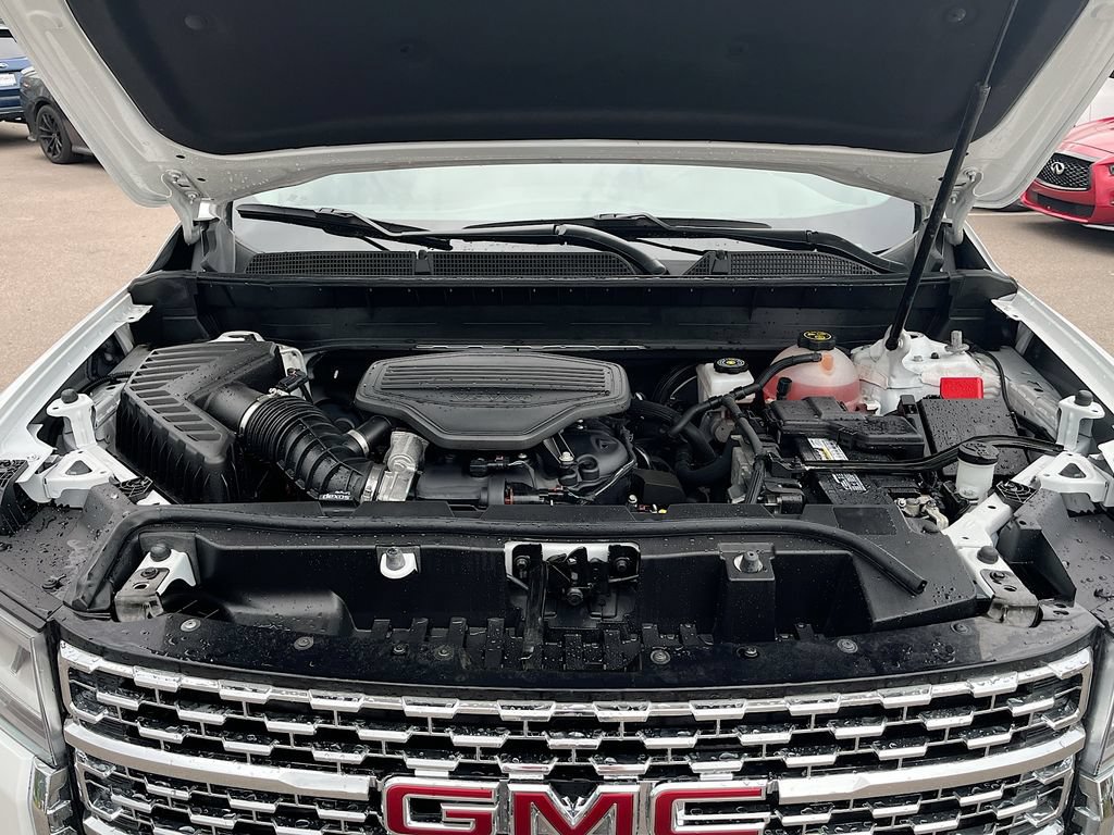 Used 2023 GMC Acadia SLT w/ Preferred Package AWD/4WD image 32