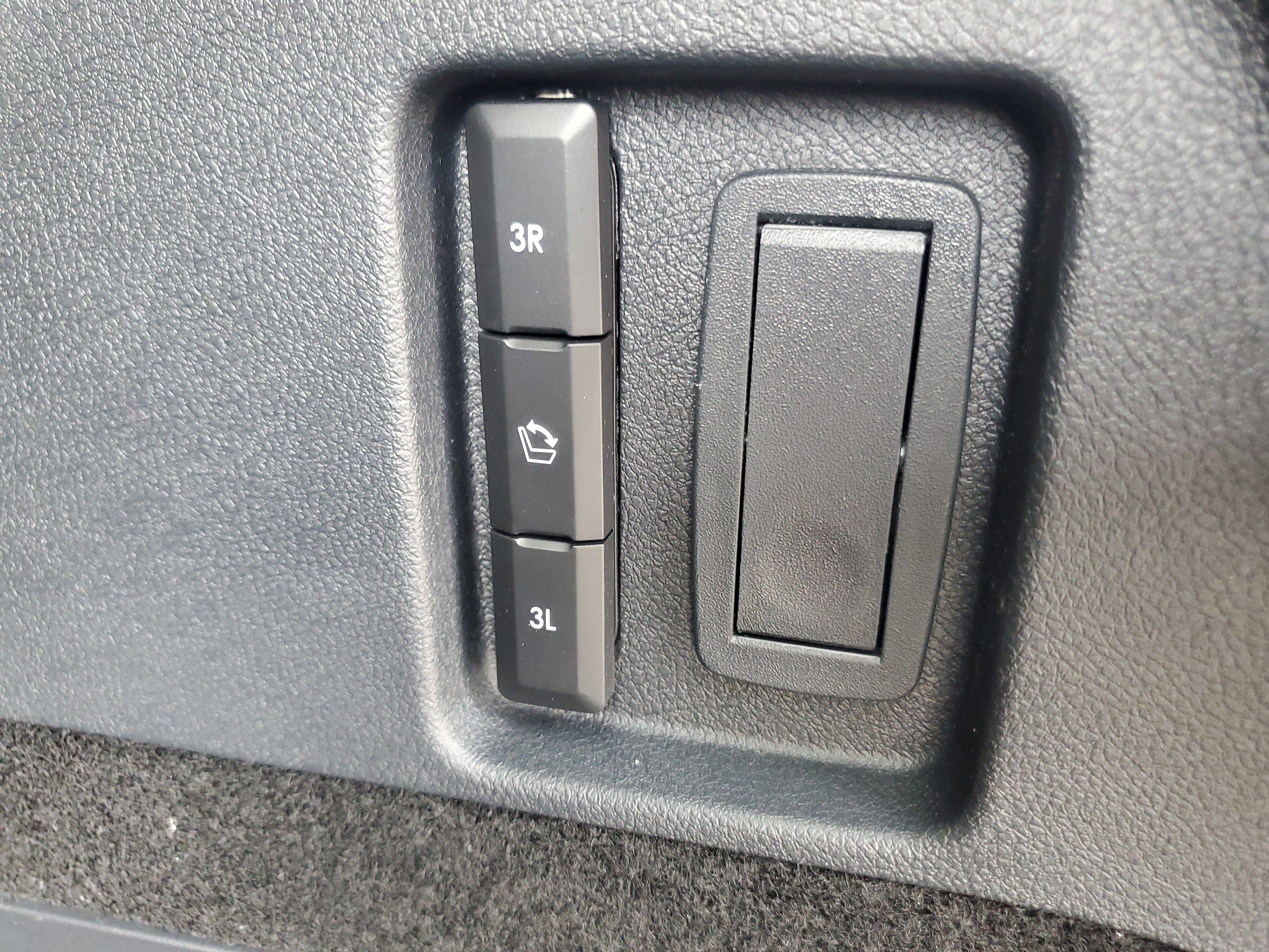 New 2026 Lincoln Aviator AWD image 29