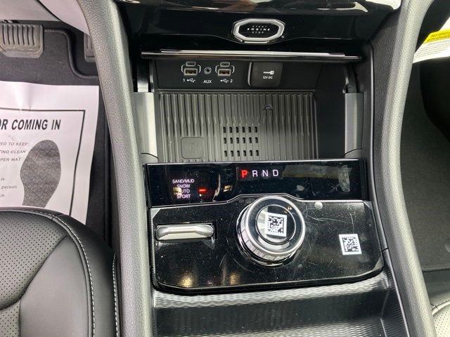 New 2026 Jeep Grand Cherokee Limited w/ Luxury Tech Group II AWD/4WD image 19