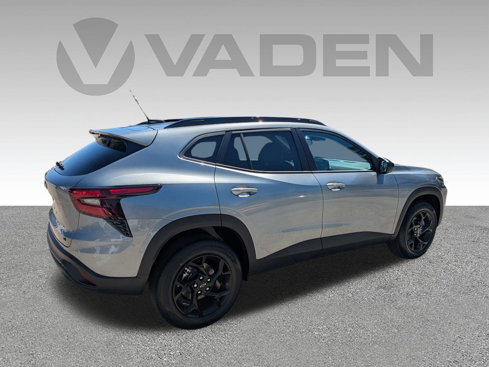 New 2026 Chevrolet Trax LT w/ Midnight Edition FWD image 24