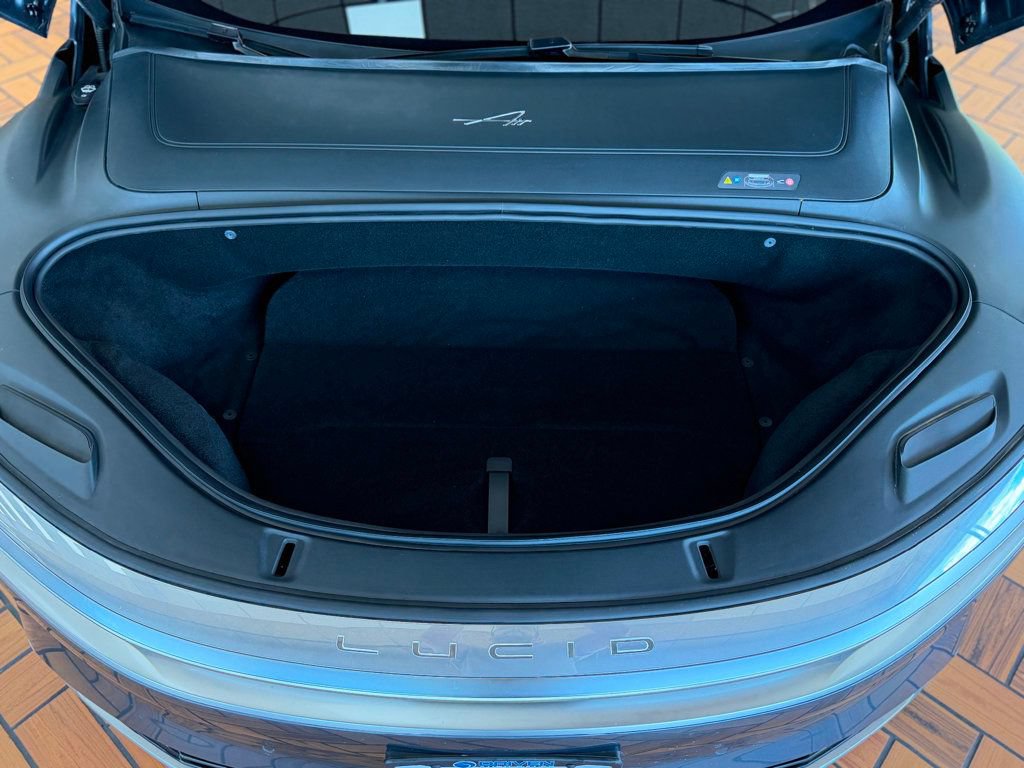 Used 2025 Lucid Air Touring AWD/4WD image 32