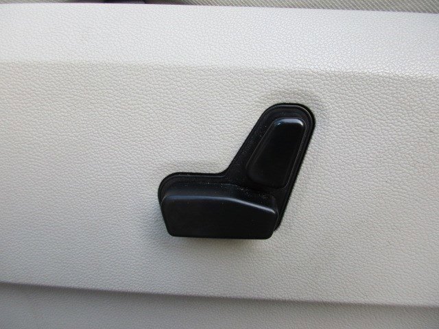 Used 2009 Dodge Grand Caravan SXT image 13