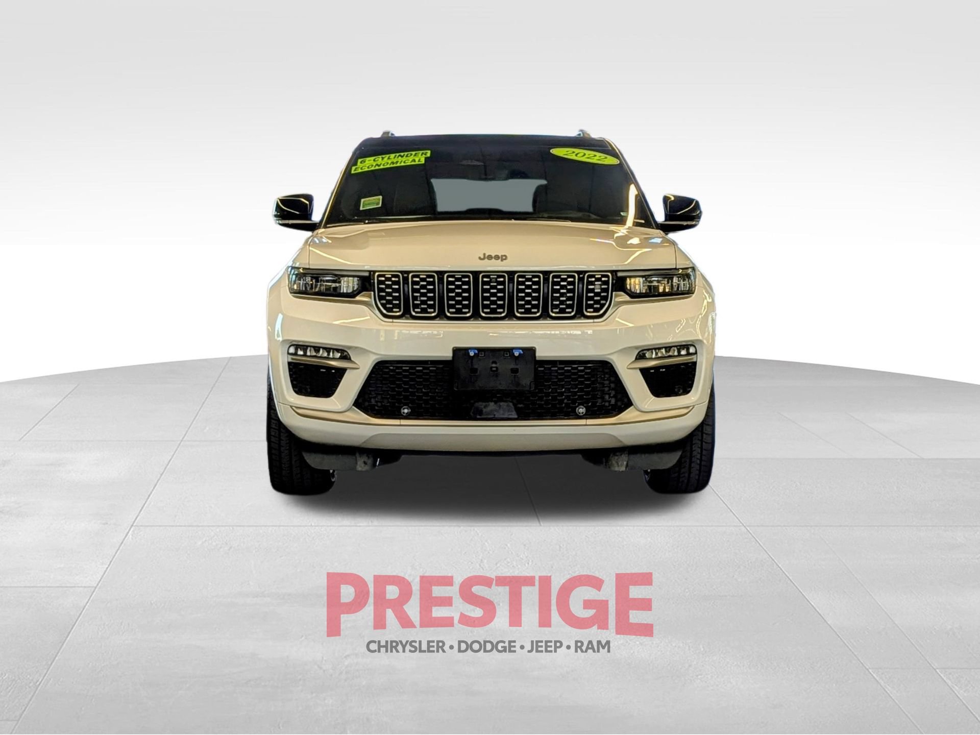 Used 2022 Jeep Grand Cherokee Summit AWD/4WD image 3