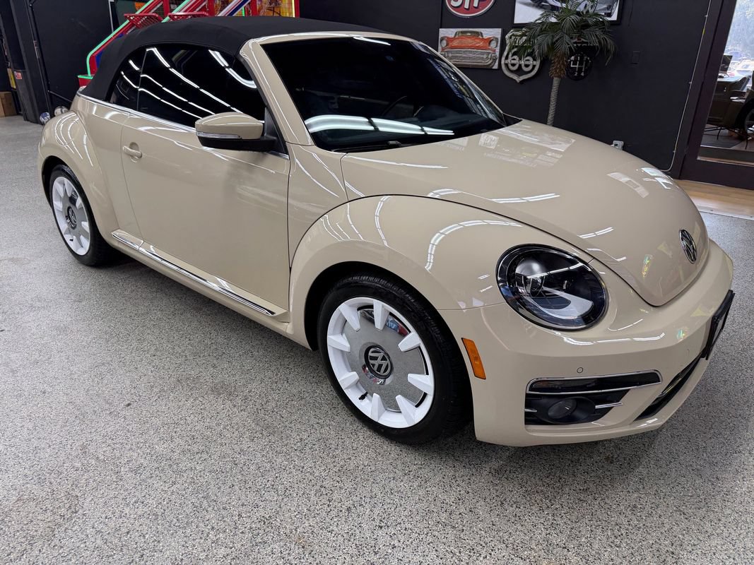Used 2019 Volkswagen Beetle 2.0T Final Edition SEL FWD image 7