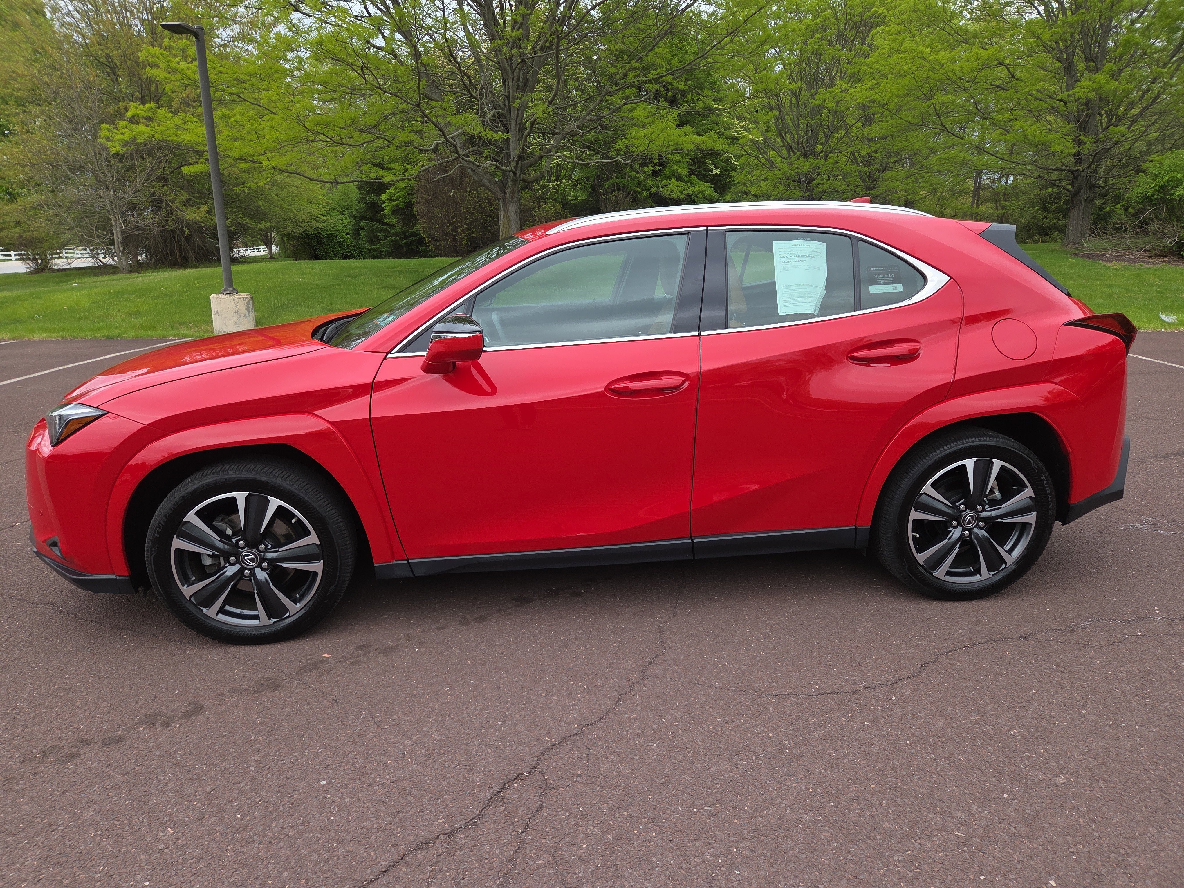 Used 2024 Lexus UX 250h AWD w/ Premium Package image 6