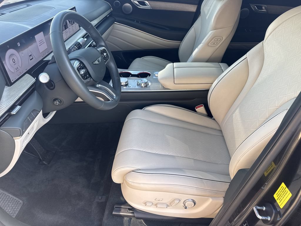 Used 2025 Genesis GV80 3.5T Advanced AWD/4WD image 9