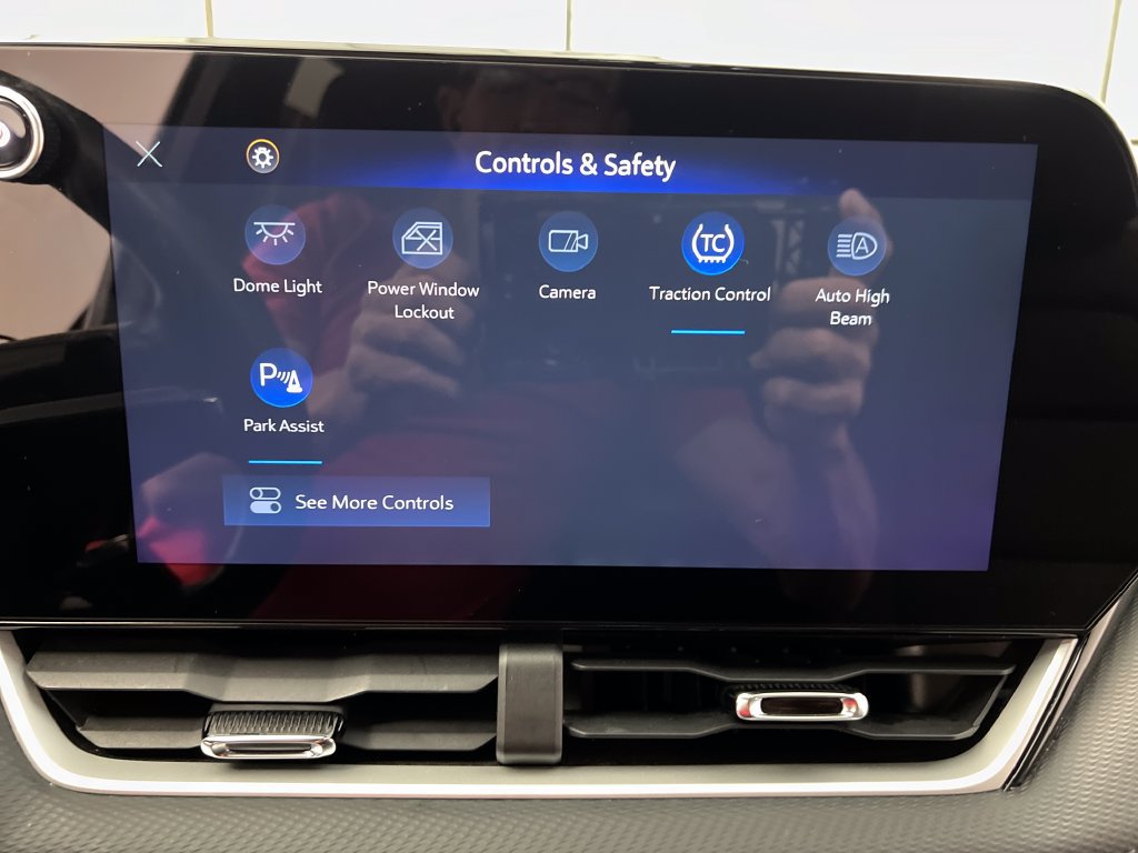 Used 2025 Chevrolet Equinox LT FWD image 59