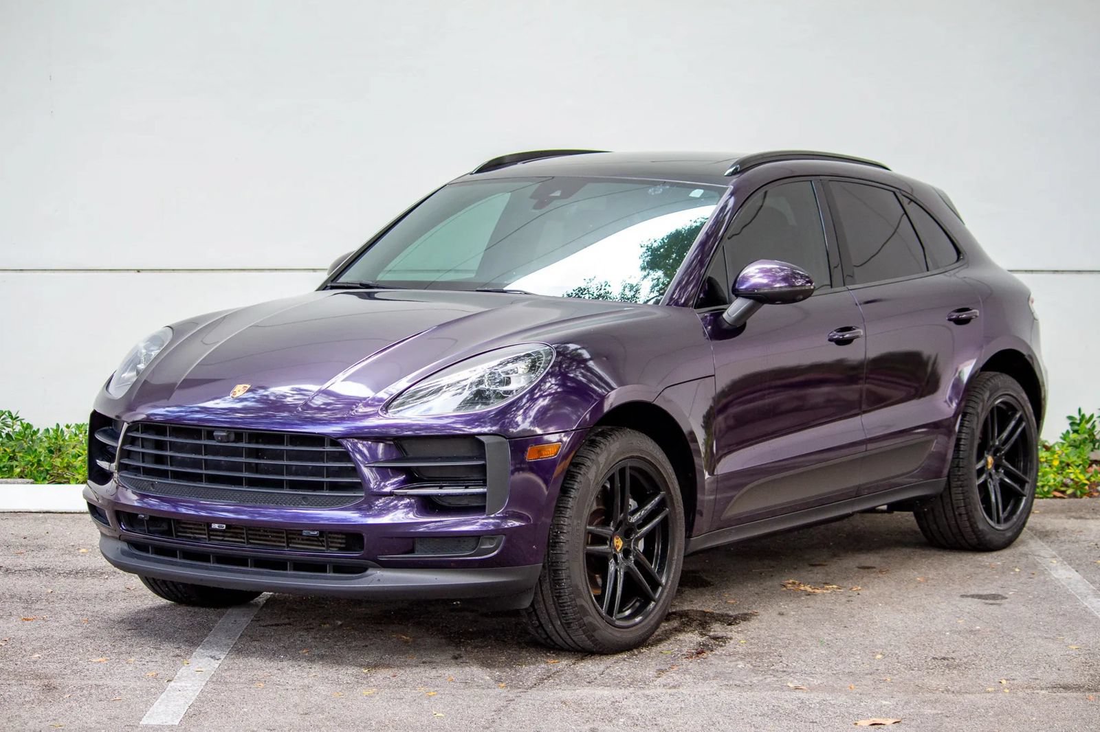 Used 2021 Porsche Macan w/ Premium Package Plus AWD/4WD image 4