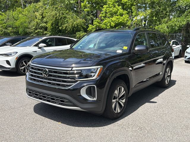 Used 2026 Volkswagen Atlas SE FWD image 3