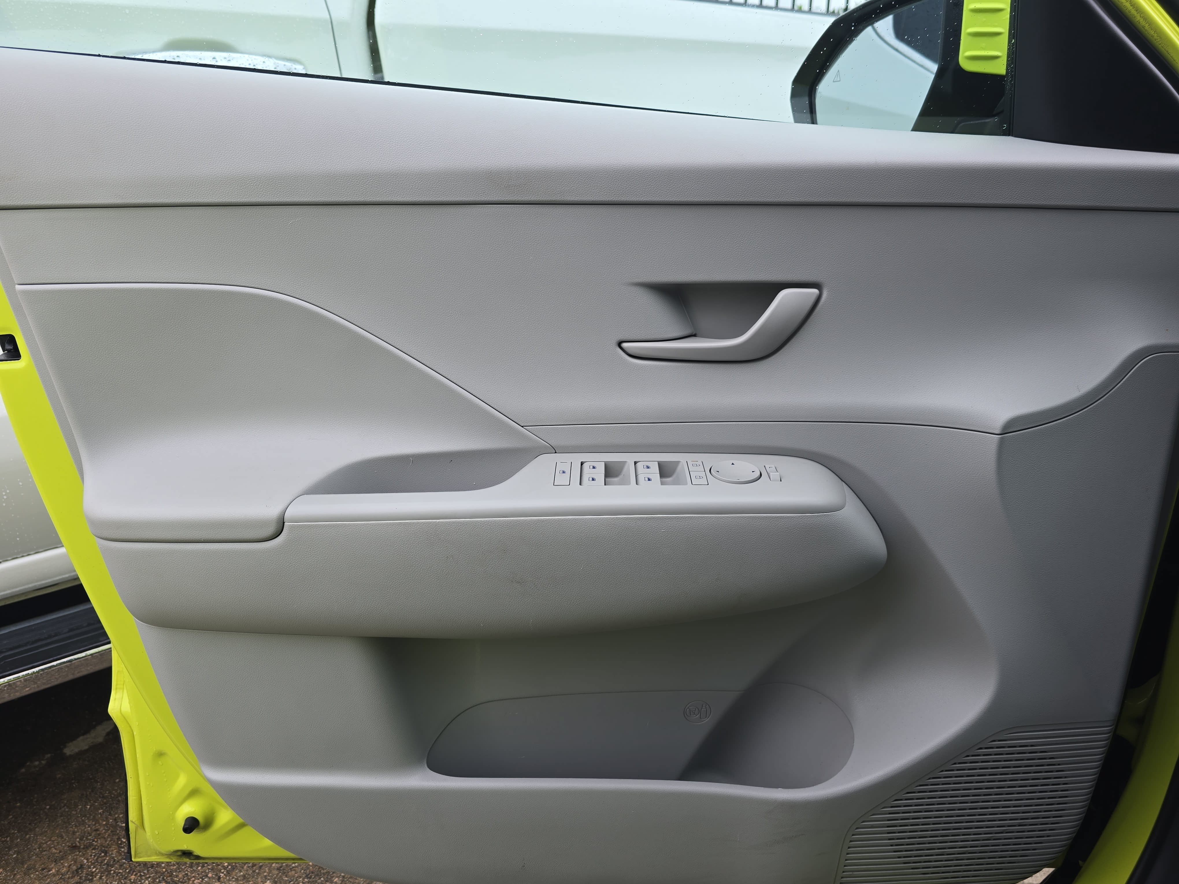 Used 2025 Hyundai Kona SEL FWD image 26