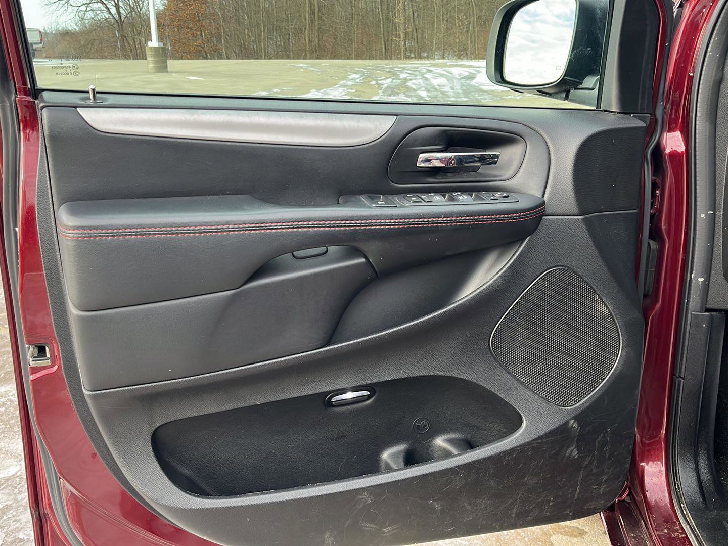 Used 2018 Dodge Grand Caravan GT image 9