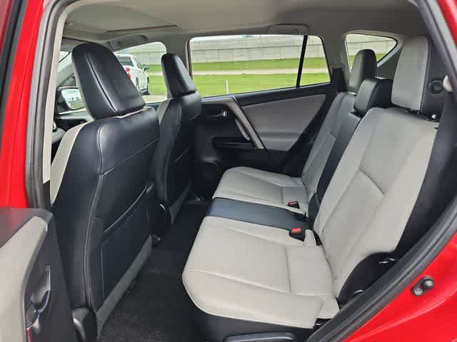 Used 2016 Toyota RAV4 Limited FWD image 17