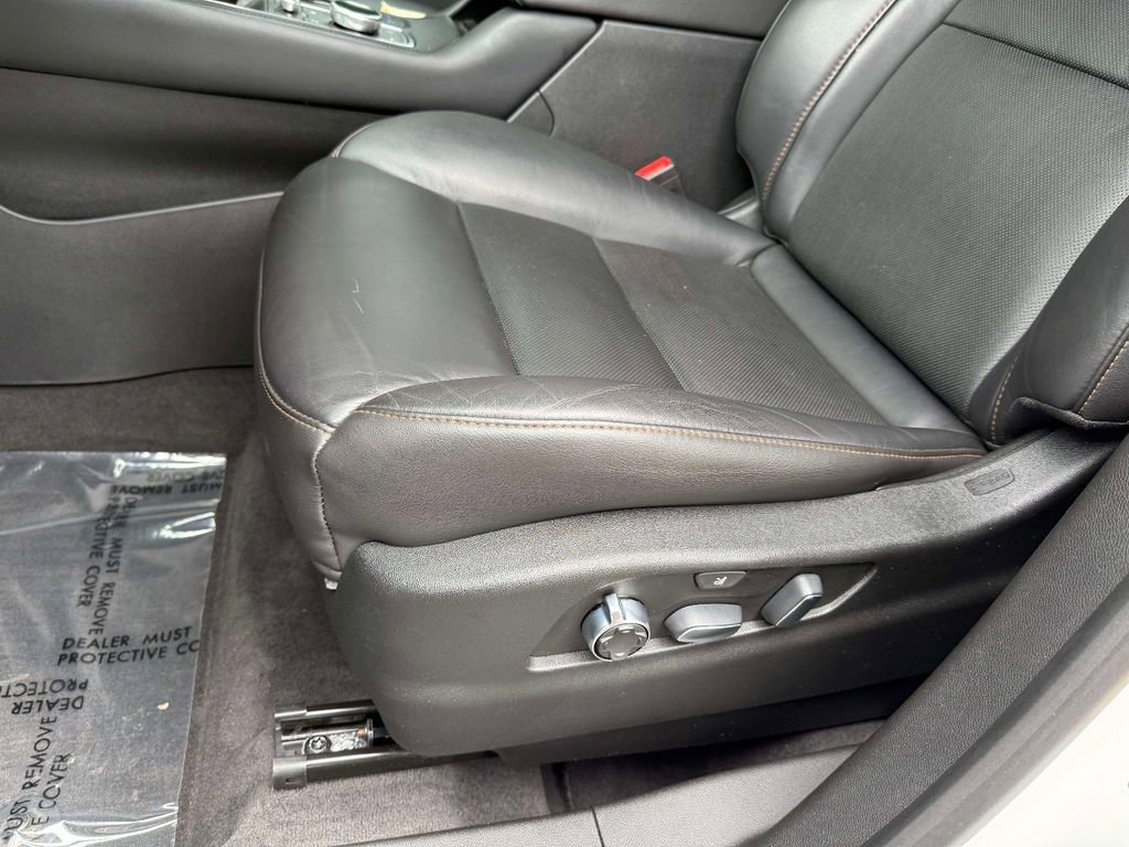 Used 2020 Cadillac XT4 Sport AWD/4WD image 3