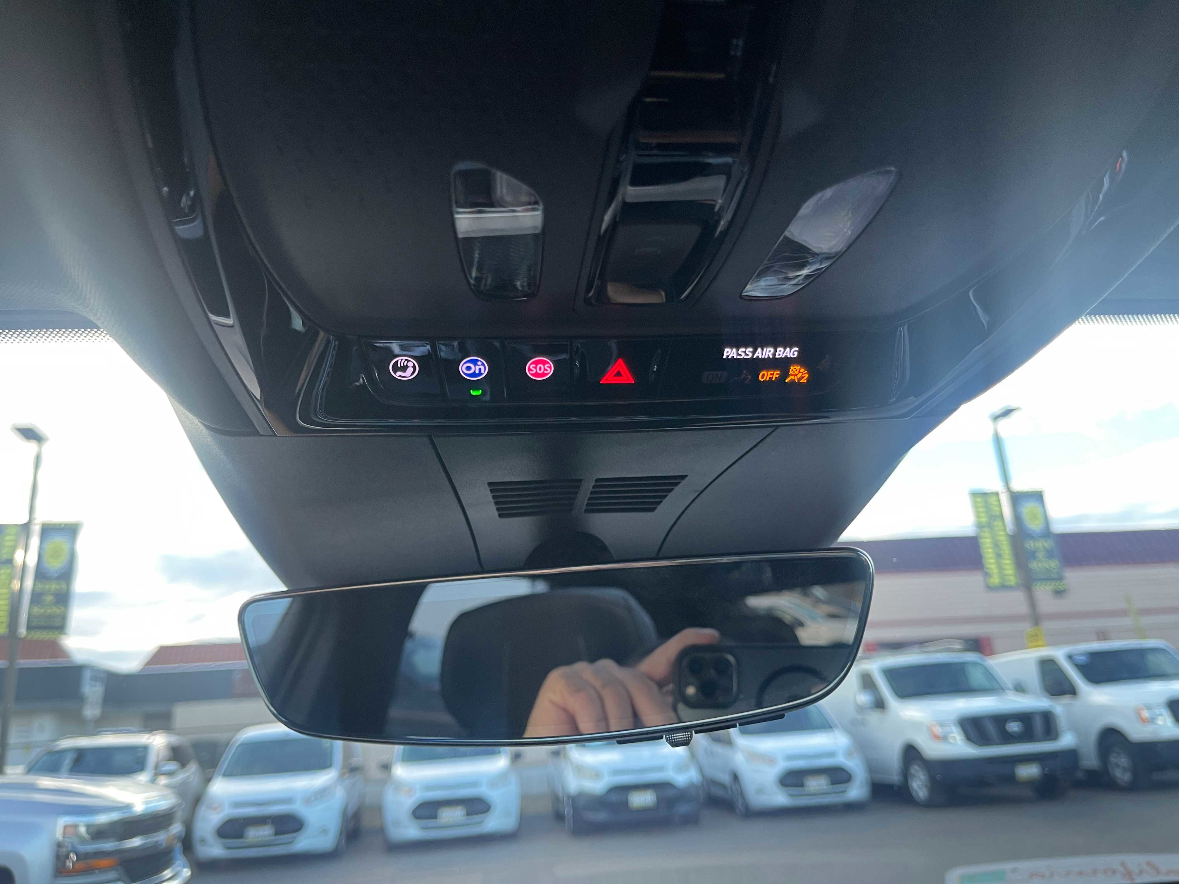 Used 2024 Cadillac Lyriq Sport image 33