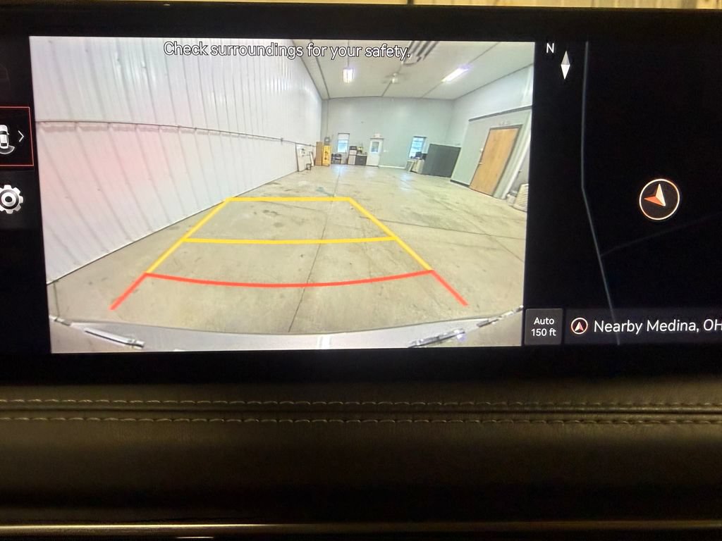 Used 2023 Genesis G70 3.3T AWD/4WD image 35