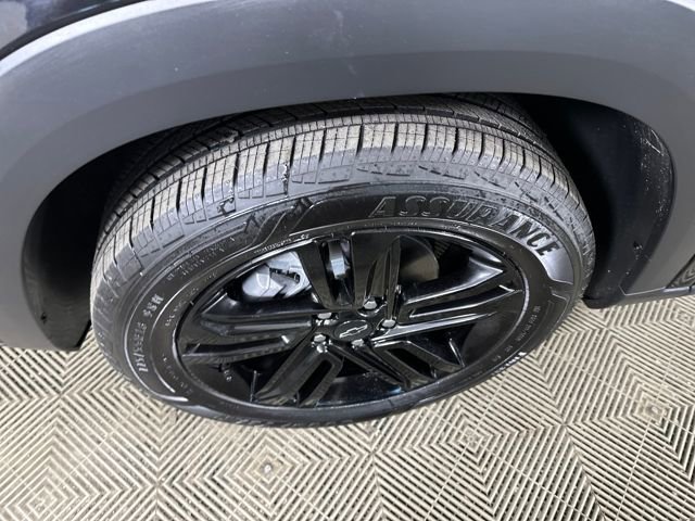 Used 2025 Chevrolet Trax ACTIV image 10