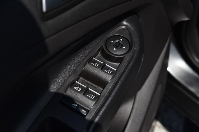 Used 2019 Ford Escape SEL FWD image 8