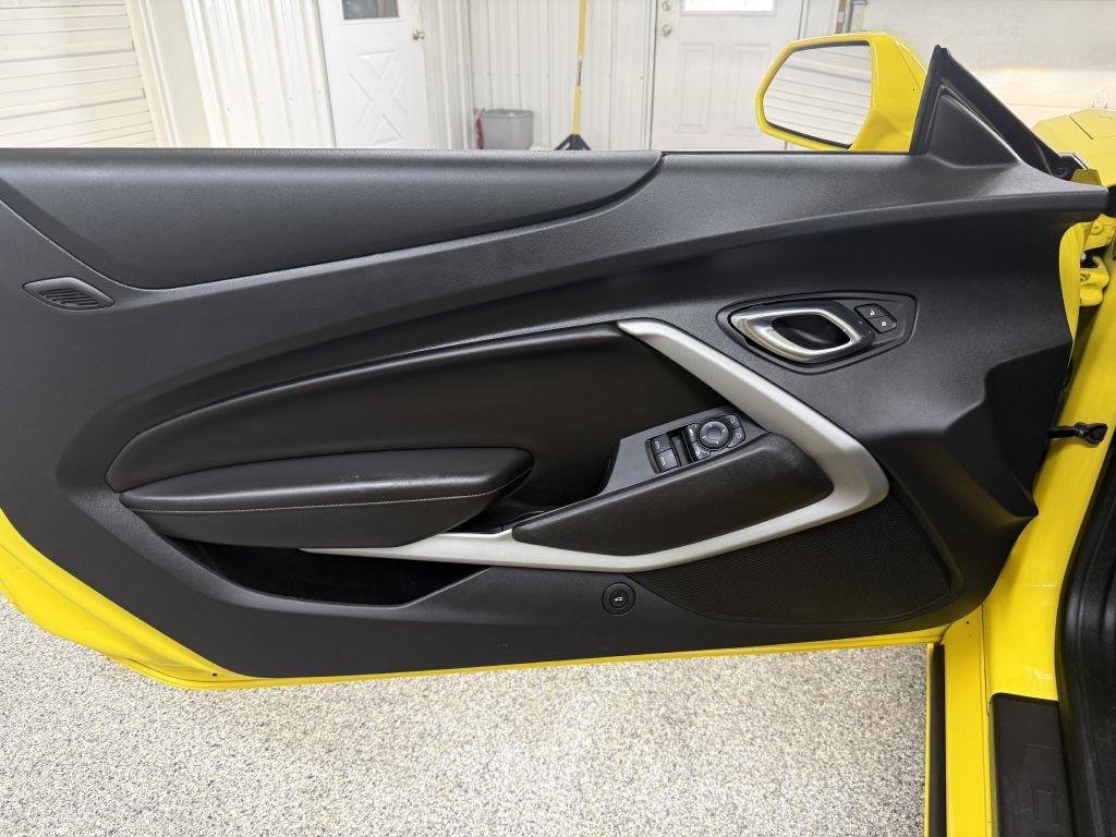 Used 2017 Chevrolet Camaro SS image 24