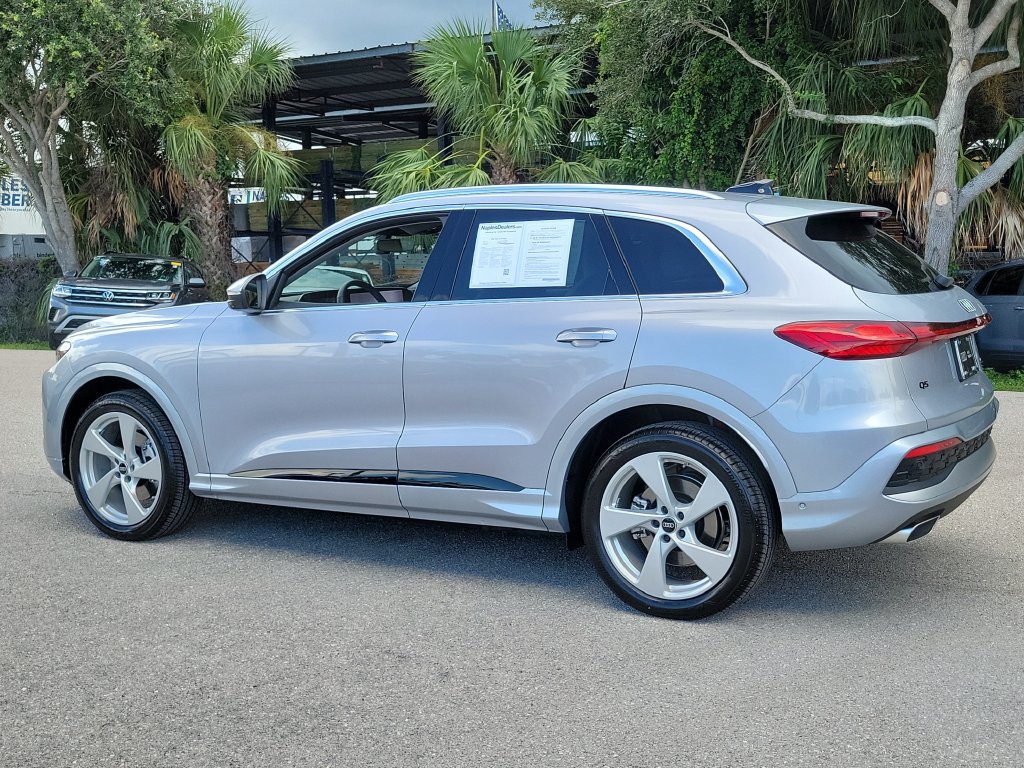 Used 2026 Audi Q5 Prestige w/ 20" Wheel Package AWD/4WD image 7