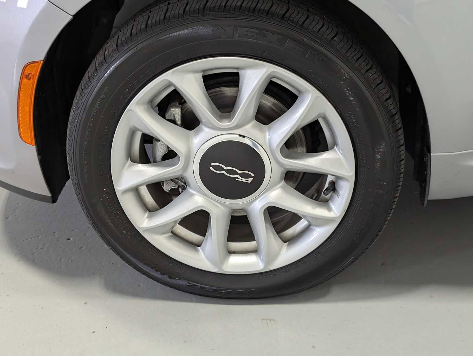 Used 2017 FIAT 500 Pop FWD image 3