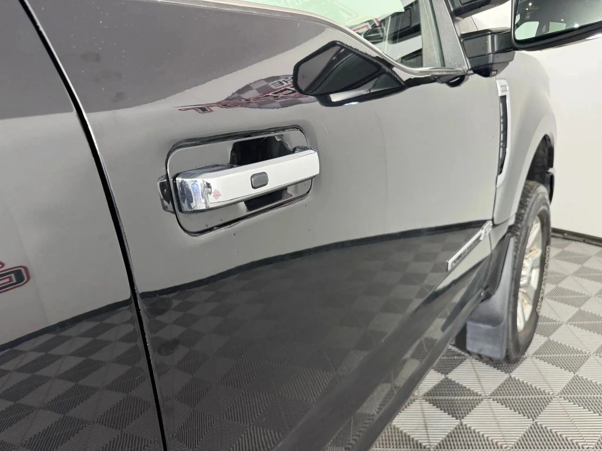 Used 2017 Ford F250 Platinum w/ Platinum Ultimate Package image 30