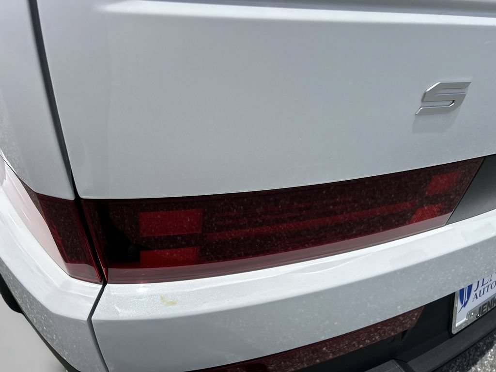 New 2027 Hyundai Santa Fe SEL FWD image 14