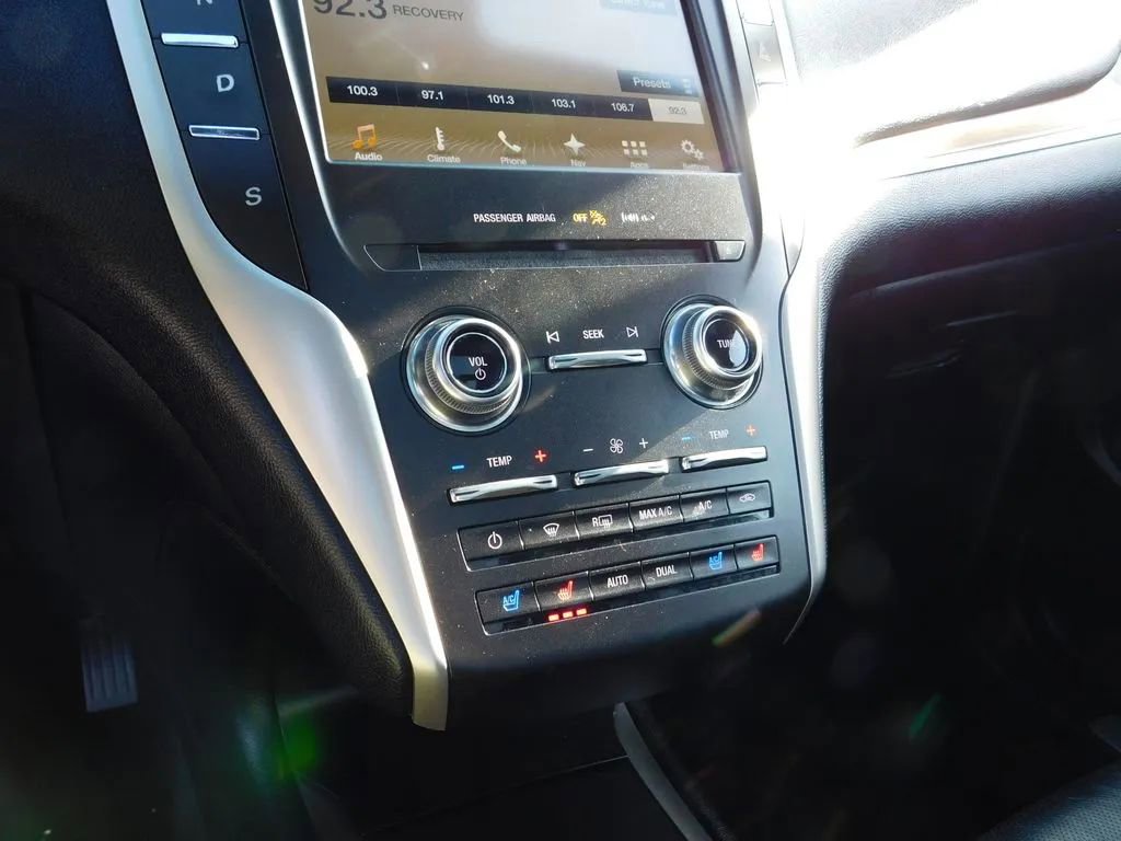 Used 2018 Lincoln MKC Reserve w/ Lincoln MKC Climate Package image 22