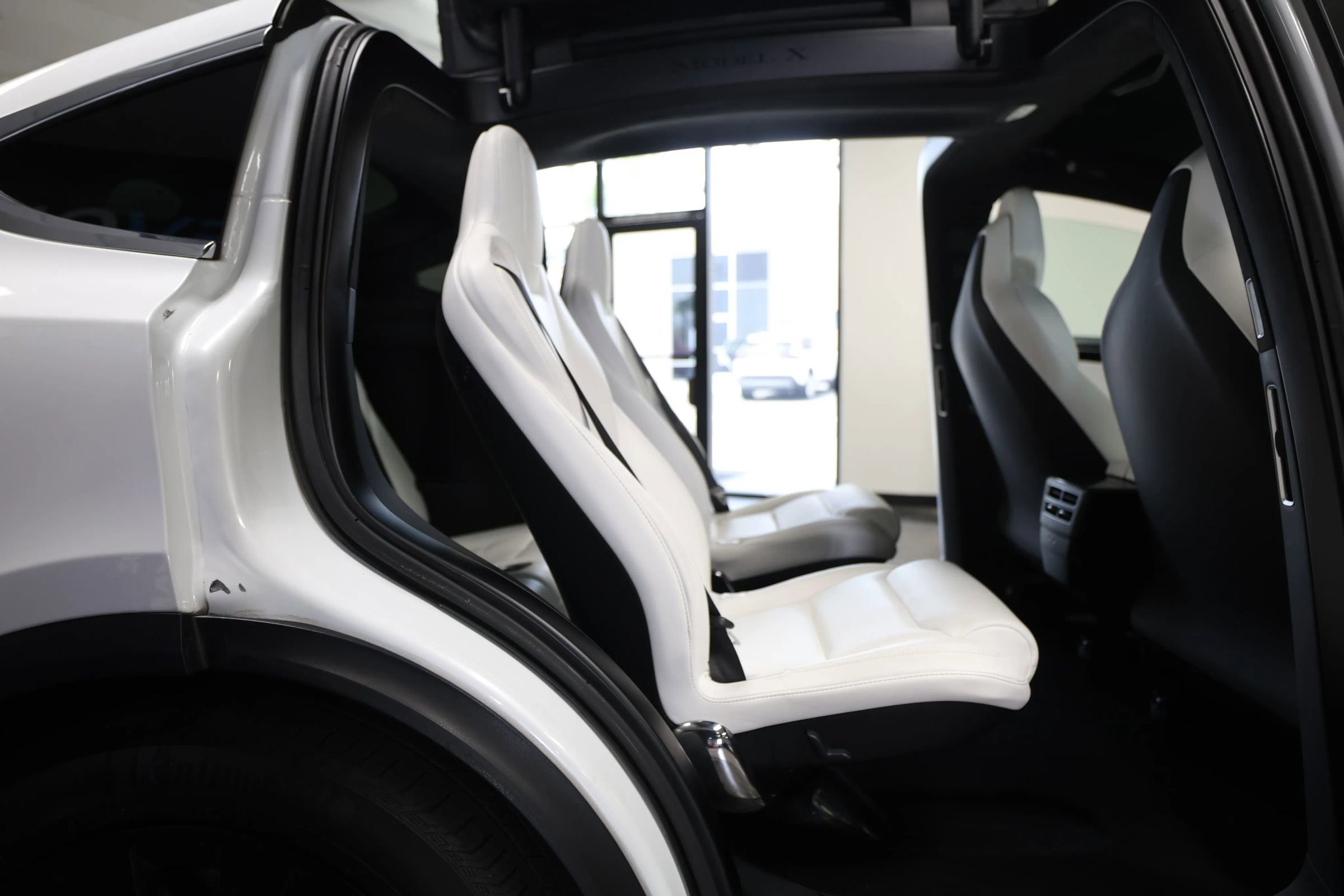 Used 2017 Tesla Model X 75D AWD/4WD image 40