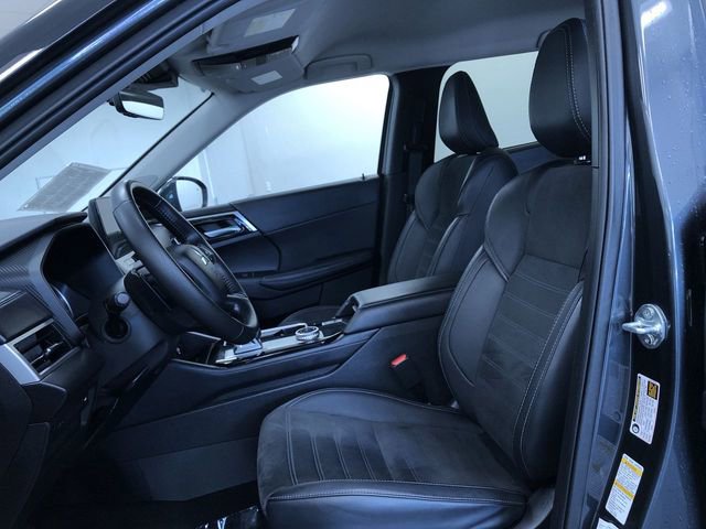 Used 2025 Mitsubishi Outlander SE AWD/4WD image 18