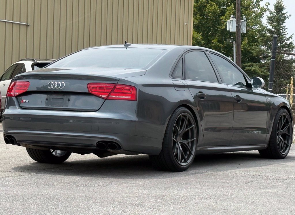 Used 2013 Audi S8 AWD/4WD image 5