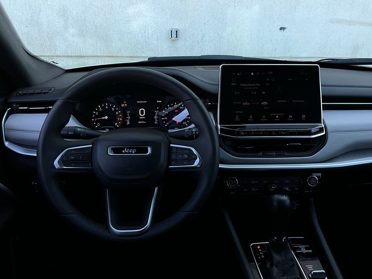 Used 2025 Jeep Compass Limited image 14