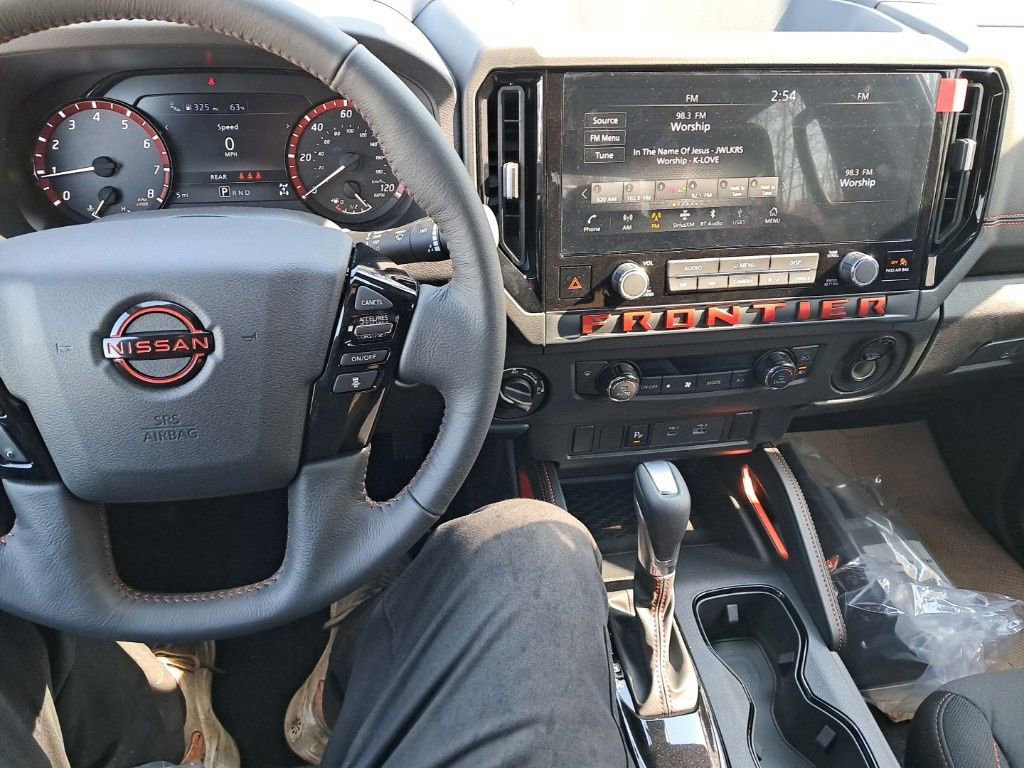 New 2025 Nissan Frontier PRO-4X w/ Interior Protection Package image 13