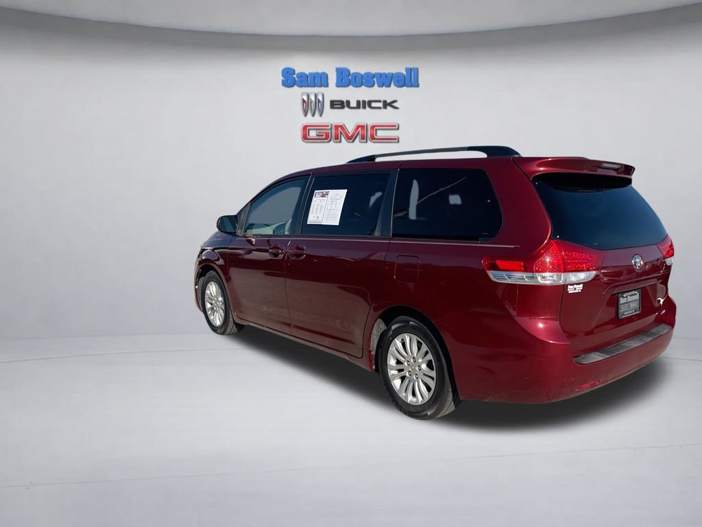 Used 2014 Toyota Sienna XLE FWD image 7